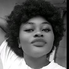 Victoria Tom (@victoria.tom23)