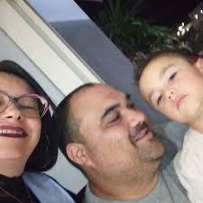 Revendo essa foto, vejo o quanto ela representa um grito e também loucura!  Para a medicina, seria difícil engravidar, depois do tratamento de câncer.  Diziam: sua reserva ovariana é muito baixa, melhor