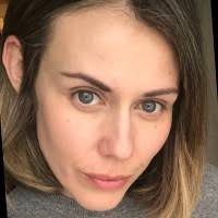 200+ perfiles de «Guas»