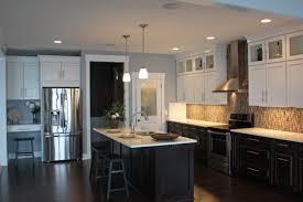 Idea For Painting Lower Cabinets Dark And Upper Ones White Http St Houzz Com Simgs F821 Contemporary Kitchen Upper Kitchen Cabinets White Modern Kitchen