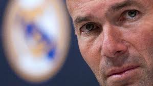 Последние твиты от zinedine zidane (@officialzzidane). Deshalb Tat Es Sehr Weh Zidane Offenbart Seinen Groll Auf Real Madrid N Tv De