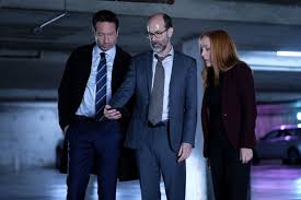 The series centers on fbi special agents fox mulder (david duchovny) and dana scully (gillian anderson). Top 12 X Files Standalone Episodes Ign