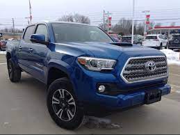 The toyota tacoma is plainly and clearly a truck, one built for difficult work and vigorous play, and it isn't trying to be anything else. New 2017 Toyota Tacoma Dbl Cab Trd Sport Upgrade Review Blue 1000 Islands Toyota Brockville Youtube