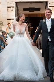 Possibilità di acquistare con sconto abiti provenienti l'atelier (e in particolare le spose di mori) propone solo ed. Gli Abiti Da Sposa Delle Star Che Hanno Fatto Storia Atelier Carol