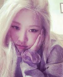 Hello, can someone build my house for free? My budget is 70-80k i want a  modern house, thanks in advance!!