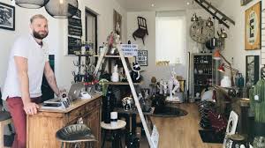 Check spelling or type a new query. Une Nouvelle Adresse De Deco En Pleine Campagne Le Pari D Un Trentenaire