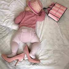 بنت ايمان المستقبلية أنيقة زي مامتها حتي وهي نايمة