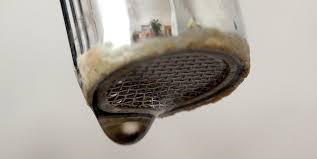 Ist die eine defekter wasserhahn eine kleinreparatur die der miete bezahlen muss oder ist der austausch bzw. Fliesen Wasserhahn Mieter Oder Vermieter Wer Muss Kleinreparaturen Ubernehmen Kolner Stadt Anzeiger