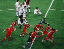 Liverpool beat ac milan to win the 2005 champions league final in dramatic circumstances. Pin On A Liverbird Upon My Chest