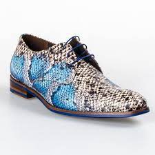 Dit garandeert een zeer nauwkeurig pasbereik. Floris Van Bommel 18224 00 Herenschoenen Floris Van Bommel Ten Eekelder Schoenen