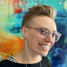 It has been so enjoyable to meet Nic. We would describe her as engaging,  diverse, and enlightened. She is the owner of @elevateacupuncture and works  at the salon