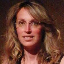 Lisa Behnke's Instagram, Twitter & Facebook