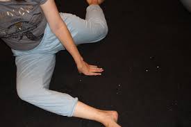 Nimm dir einen stuhl und setze dich hin. 83 Kinesio Tape Knie Innen 2021 Images