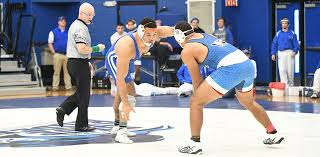 Wrestling finishes second at Missouri Valley Invite; Reed takes first at  heavyweight