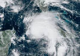 A hurricane evacuation route sign is seen along airline drive in metairie on wednesday, august 4, 2021. 9ogdfwjrtokijm
