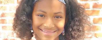 Ayesha Randall's Instagram, Twitter & Facebook