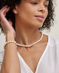 Amazon.com: The Pearl Source White Freshwater Pearl Bracelet for Women