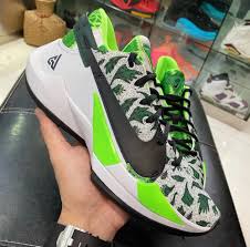 What shoes does giannis antetokounmpo wear? Nike Zoom Freak 2 Colorways Release Dates Pricing Sneakerfiles