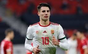 Sorride il ct italiano marco rossi , che ha confezionato una vera e propria impresa portando a casa un grande risultato dopo aver tenuto testa fino a sei minuti dalla fine al portogallo ungheria ferma francia con l'italiano marco rossi, orban picchia sui migranti: Ct Ungheria Marco Rossi Mai Avrei Immaginato Sinisa Allenatore Szoboszlai Fra 2 Anni Un Top Derbyderbyderby