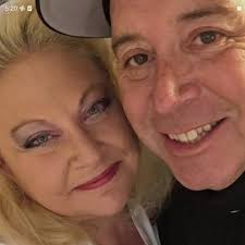 It's just a hand in the busch...in in the Busch...in in the Busch! 🤘🤣🤘  It's beer o'clock my sweets! HAPPY MFn FRIDAY!!! Cheers