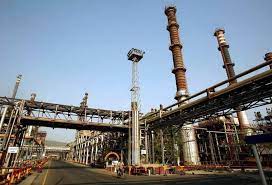 Hpcl has shut part of its 166,000 barrel per day (bpd) vizag refinery after a massive fire had broken out in the cooling tower. Coronavirus Effect Hpcl Delays 3 Billion Vizag Refinery Expansion