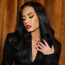 Vanessa Huppenkothen y el reto que el hipotiroidismo ha representado para  su vida fit