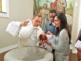 Resultado de imagem para batismo papa francisco