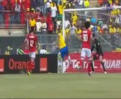 بدأت مباراة الاهلي وصن داونز الآن علي قناة بي إن سبورت hd 1 المشفرة، كما يمكن متابعة المباراة علي قناة تايم سبورت الأرضية. Ù†ÙƒØ³Ø© Ø§Ù„Ù€ 5 ØªØ¯Ù…Ø± Ø¹Ø±Ø´ Ø§Ù„Ø£Ù‡Ù„Ù‰ ÙÙ‰ Ø£ÙØ±ÙŠÙ‚ÙŠØ§ Ù‡Ø²ÙŠÙ…Ø© Ù…Ø°Ù„Ø© Ù„Ù„Ù‚Ù„Ø¹Ø© Ø§Ù„Ø­Ù…Ø±Ø§Ø¡ Ø¹Ù„Ù‰ ÙŠØ¯ ØµÙ† Ø¯Ø§ÙˆÙ†Ø² Ø£ØµØ­Ø§Ø¨ Ø§Ù„Ø£Ø±Ø¶ ÙŠØ³ÙŠØ·Ø±ÙˆÙ† Ø¹Ù„Ù‰ Ø§Ù„Ù„Ù‚Ø§Ø¡ ØªØºÙŠÙŠØ±Ø§Øª Ù„Ø§Ø³Ø§Ø±ØªÙ‰ ØªÙØ´Ù„ ÙÙ‰ Ø§Ù„ØªØ¹ÙˆÙŠØ¶ ÙˆÙˆÙ†Ø¬ÙˆÙ… Ø¬Ù†ÙˆØ¨ Ø£ÙØ±ÙŠÙ‚ÙŠØ§ ÙŠØ­Ø§ÙØ¸ÙˆÙ† Ø¹Ù„Ù‰ Ø³Ø¬Ù„