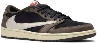 Scott outfits his second air force 1 low collaboration with sturdy canvas patches that include shades of brown, lilac, dark navy blue, and black along the upper. Amazon Com Air Jordan 1 Low Og Travis Scott Cq4277 001 Size 7 5 Basketball