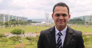 O grupo globo (anteriormente organizações globo) é o mais significativo conglomerado nacional de empresas atuando no mercado de entretenimento e comunicação do brasil. O Modelo Ideal