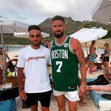 Game log, goals, assists, played minutes, completed passes and shots. Olivier Giroud Clothes Outfits Brands Style And Looks Spotern