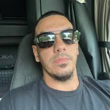 What causes vibration and loud bang noise in 99 FLD120?