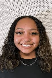 Kay Dunn's Instagram, Twitter & Facebook