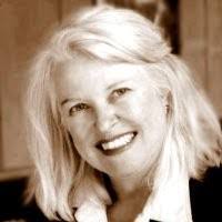 Lisa Laplante's Instagram, Twitter & Facebook