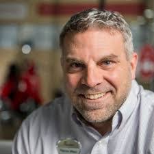 Jennifer Puetz's Instagram, Twitter & Facebook