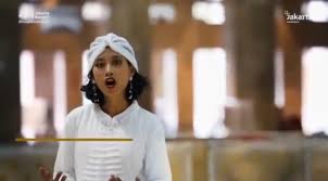 Video paduan suara dengan lagu lebaran dan asmaul husna di lingkungan masjid istiqlal, jakarta, viral di media sosial.wakil gubernur dki jakarta ahmad riza patria menegaskan bahwa tidak ada maksud apa pun dalam pembuatan video paduan suara oleh jakarta youth choir (jyc) tersebut. Ht7mifuojwozmm