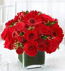 Valentine S Day Flowers Flower Delivery 2021 1800flowers Red Centerpieces Flower Centerpieces Online Wedding Flowers