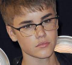 Justin bieber y jung kook de bts. Justin Bieber Scheint Zu Jung Fur Einen Ferrari Panorama Nordbayern
