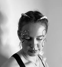 having some fun mixing editorial created with non traditional products  (shot glasses for rings) with black and white filters and it's impacts