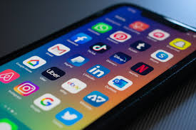 The developers of this app had configured this app for iphone users only as the developers themselves are apple company. Facetime App For Android Here Are Some Alternative Video Calling Apps For Android