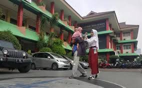 Peraturan ppdb online tahun ajaran 2021/2021 mengacu pada pergub no.32 tahun 2021 yang didasari pada permendikbud ri no.1 tahun 2021. Ppdb Jakarta 2021 2022 Begini Alur Dan Link Pendaftarannya