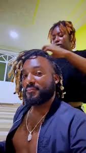 Señor Navarro: La Historia de Esaie Joseph