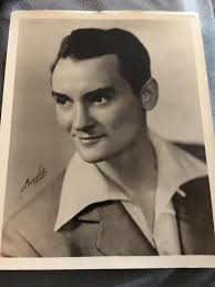 Sad news of the passing of Chicago actor Joseph Beal.