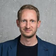 Robin Lieber's Instagram, Twitter & Facebook