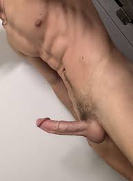 図書館でフタナリ勃起チ〇ポ見せつけてみた - 同人誌 - エロ漫画 momon:GA（モモンガッ!!）