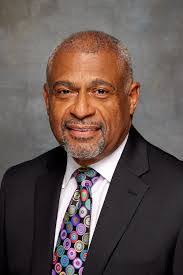 Liza Miranda's Instagram, Twitter & Facebook