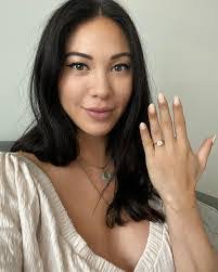 Ashley Linker's Instagram, Twitter & Facebook