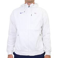 Hier kommt die nike park jacke in blau, die euch die gelegenheit gibt, alles aus euch herauszuholen. Nike Psg Windrunner Jacke Herren Weiss Ci9274 Kaufland De