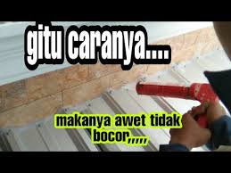 Berikan sealant pada sekeliling lubang, dan setelah kering pasangkan botol dengan mencocokkan jalur air pada seng atap dengan potongan. Cara Membuat Atap Kanopi Tidak Bocor Pada Dinding Rumah Mudah Praktis Cantik Youtube