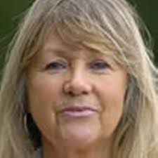 Sally Carr's Instagram, Twitter & Facebook